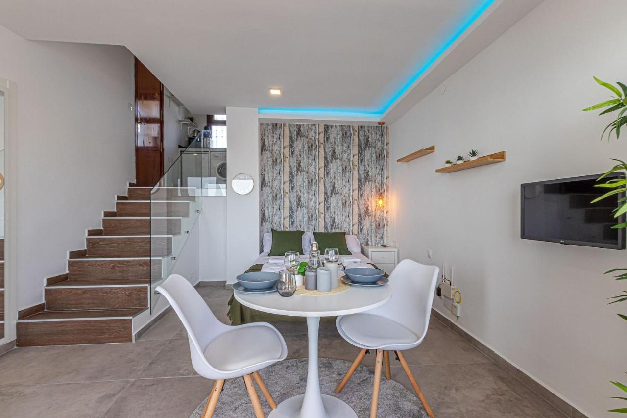 בנאלמדנה Beachfront With Spectacular Views And Swimming Pool מראה חיצוני תמונה