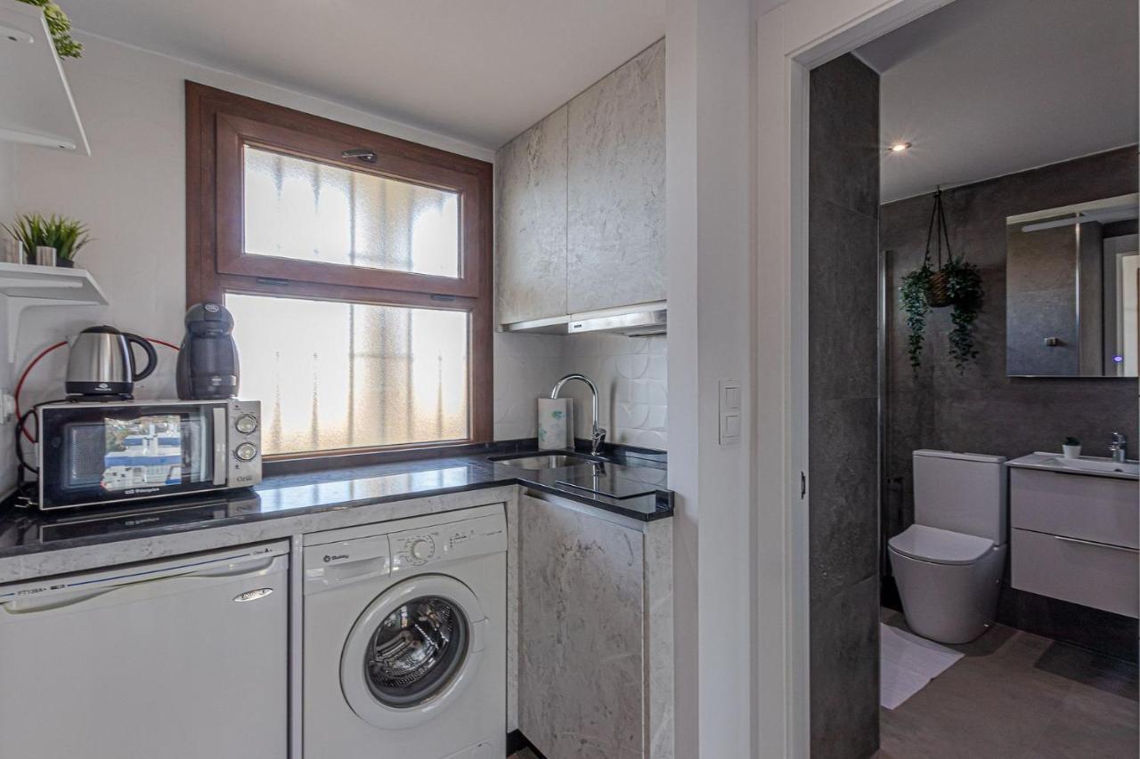 בנאלמדנה Beachfront With Spectacular Views And Swimming Pool מראה חיצוני תמונה